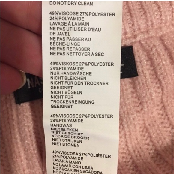 [Sold] Nasty Gal Pink Cable knit Top and Shorts Loungeset - Picture 6 of 9